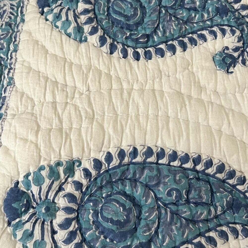 Bedspread Quilt Hand Quilted 93 x 106" Blue & White Paisley Gauze - Picture 5 of 10